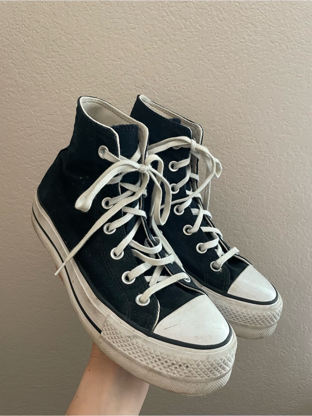 Converse Black Platform High Top Sneakers Women’s Size 7